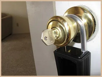 Elite Locksmith Services San Francisco, CA 415-878-7046 Elite Locksmith Services San Francisco, CA 415-878-7046 - 3-locksmith-key-service